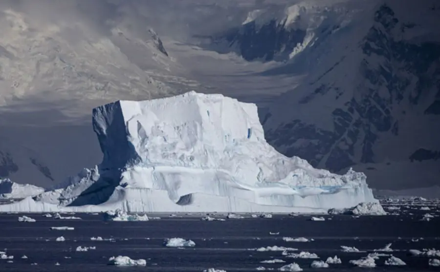 29- القارة القطبية الجنوبية (Antarctica)